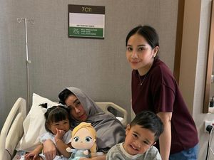Alhamdulillah... Mama Amy Sudah Keluar Rumah Sakit di Singapura Alhamdulillah... Mama Amy Sudah Keluar Rumah Sakit di Singapura