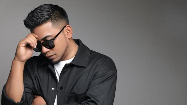 Penyanyi Singapura Syahiran Rohajat Coba Peruntungan di Indonesia