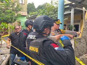 Ini Dugaan Sumber Ledakan di Pamulang Usai Polisi Olah TKP Ini Dugaan Sumber Ledakan di Pamulang Usai Polisi Olah TKP