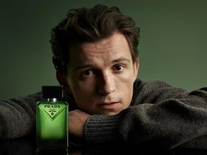 Pengakuan Tom Holland Takut Jadi Bintang Iklan Parfum, Tak Ingin Kesan Sensual Pengakuan Tom Holland Takut Jadi Bintang Iklan Parfum, Tak Ingin Kesan Sensual