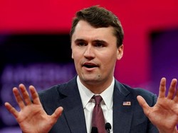 Charlie Kirk, Loyalis Trump yang Jadi Mesin Propaganda Online Sayap Kanan