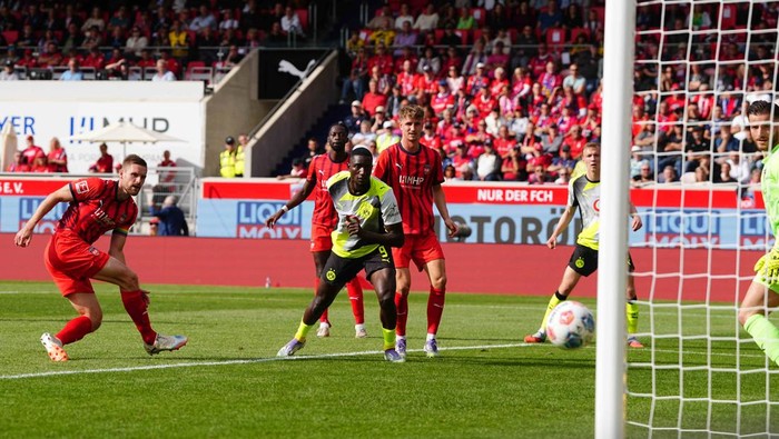 Serhou Guirassy of Borussia Dortmund  scores and celebrates his teams first goal  during the 1.Bundesliga match between 1. FC Heidenheim 1846 and Borussia Dortmund at Voith-Arena, Heidenheim, Germany on September 13, 2025.  (Photo by Ulrik Pedersen/NurPhoto via Getty Images)