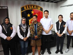 Ayah Tiri Juna Penyiksa Bocah di Jaksel Ternyata Perempuan Ayah Tiri Juna Penyiksa Bocah di Jaksel Ternyata Perempuan