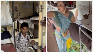 9 Jam di Kereta India? Siap-Siap Dicolek Penjual Makanan Asongan Ini!