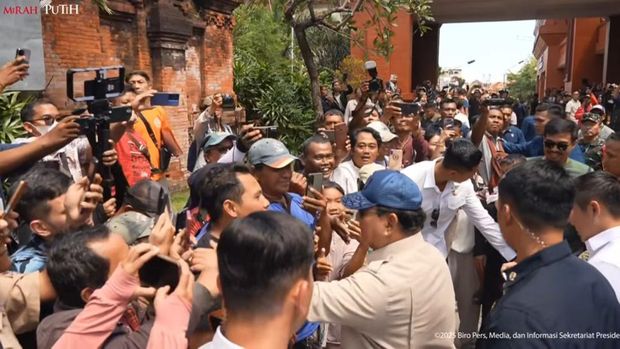 Prabowo tinjau lokasi terdampak banjir di Denpasar, Bali, Sabtu (13/9).