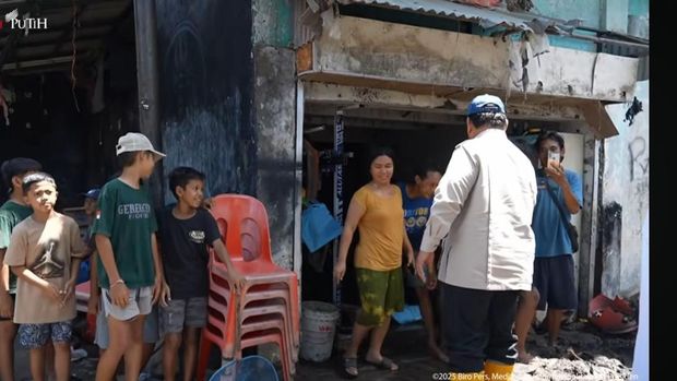 Prabowo tinjau lokasi terdampak banjir di Denpasar, Bali, Sabtu (13/9).