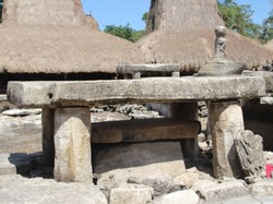 Mengenal Batu Kubur Tradisi Masyarakat Sumba: Sejarah dan Fungsinya