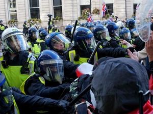 Demo di London Memanas, 26 Polisi Luka-25 Pendemo Ditangkap