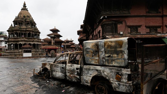 Jejak kehancuran usai demo berdarah di Nepal setahun lalu (dok. REUTERS/Navesh Chitrakar)