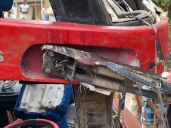 Bus Tabrak Rumah di Probolinggo Muat Nakes Asal Jember Liburan ke Bromo