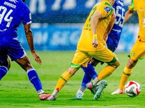 Kekecewaan Persebaya ke Wasit di Medsos Usai Ditaklukkan Persib Kekecewaan Persebaya ke Wasit di Medsos Usai Ditaklukkan Persib