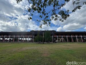 Penasaran dengan Rumah Radakng Pontianak? Ini Ulasannya Penasaran dengan Rumah Radakng Pontianak? Ini Ulasannya
