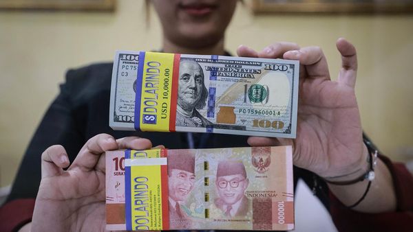 Rupiah Tumbang, Awal Pekan Melemah ke Rp16.408 per Dolar AS