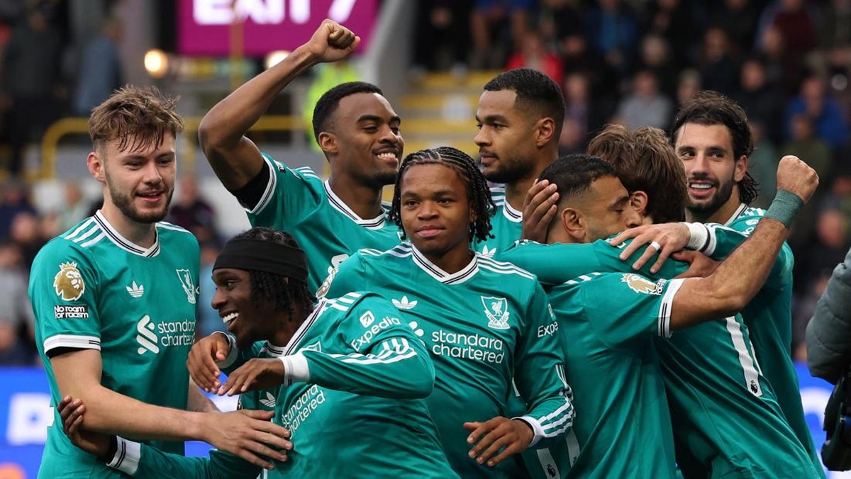 Liverpool menang lagi lewat gol di 10 menit akhir laga. (REUTERS/Scott Heppell)
