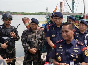KKP Ungkap Kronologi Kapal Patroli Dibakar Nelayan di Pesisir Selatan KKP Ungkap Kronologi Kapal Patroli Dibakar Nelayan di Pesisir Selatan