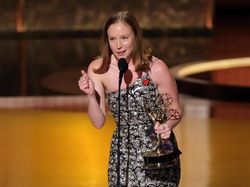 Video Aktris Hannah Einbinder saat Terima Piala Emmy: Bebaskan Palestina!