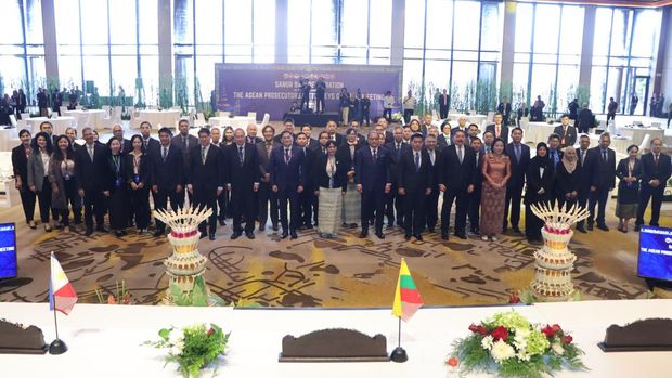 Jaksa Agung ST Burhanuddin meneken komitmen sinergi dengan Jaksa Agung se-ASEAN di Sanur, Bali
