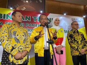 Bahlil Pesan ke Anggota DPR F-Golkar: Temui Kalau Rakyat Sampaikan Aspirasi Bahlil Pesan ke Anggota DPR F-Golkar: Temui Kalau Rakyat Sampaikan Aspirasi