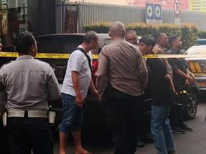 Wanita Muda Tewas Usai Jatuh dari Parkiran Mal di Bandung Wanita Muda Tewas Usai Jatuh dari Parkiran Mal di Bandung