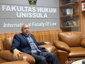 Dekan FH Unissula Bela Dosen Penganiaya dr Astra: Dokter Tak Tepati Janji Dekan FH Unissula Bela Dosen Penganiaya dr Astra: Dokter Tak Tepati Janji