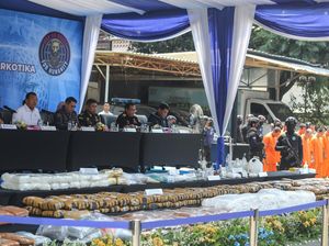Perang Lawan Narkoba, 53 Tersangka dan Ratusan Kilogram Barbuk Diamankan Perang Lawan Narkoba, 53 Tersangka dan Ratusan Kilogram Barbuk Diamankan