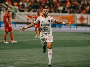 Imbang Lawan Persija, Johnny Jansen Salut dengan Daya Juang Anak Asuhnya Imbang Lawan Persija, Johnny Jansen Salut dengan Daya Juang Anak Asuhnya