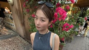 Seulgi Red Velvet Liburan ke Bali, Asyik Bakar Jagung dan Makan Bakso