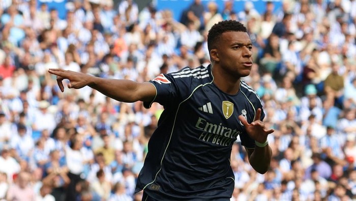 Soccer Football - LaLiga - Real Sociedad v Real Madrid - Reale Arena, San Sebastian, Spain - September 13, 2025 Real Madrids Kylian Mbappe celebrates scoring their first goal REUTERS/Pankra Nieto