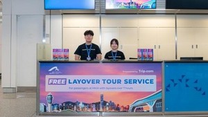 Seru Nih, Bandara Hong Kong Kasih City Tour Gratis untuk Penumpang Transit
