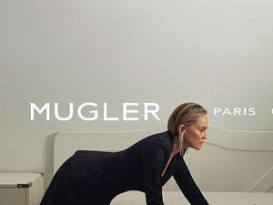 Sharon Stone Buktikan Pesonanya Tak Luntur, Tampil Provokatif di Iklan Mugler Sharon Stone Buktikan Pesonanya Tak Luntur, Tampil Provokatif di Iklan Mugler