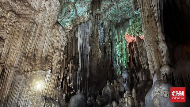 Goa Gong di Pacitan layak jadi salah satu destinasi wisata yang harus dikunjungi saat mampir ke kota ini.