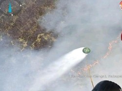 Lahan 12 Hektare di Cengal OKI Terbakar, 2 Helikopter Diturunkan