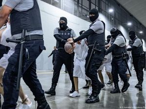 Menghasilkan Uang dari Penjara Menghasilkan Uang dari Penjara