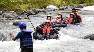 Menikmati Petualangan Seru di Botu Kapali River Tubing Gorontalo