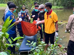 Dapat Laporan Boneka Mengambang, Damkar Sagaranten Malah Temukan Jasad