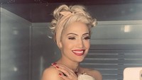 Jennifer Lopez Berambut Pirang Keriting, Bikin Pangling Dikira Gwen Stefani