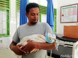 Tangisan Kencang Saat Subuh, Ternyata Bayi Tergeletak di Musala