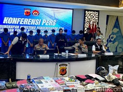 Polisi Tetapkan 42 Tersangka Demo Rusuh Bandung