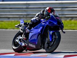 Hasil Tes Motor MotoGP Yamaha: Ini Perbandingan Mesin V4 dan Inline