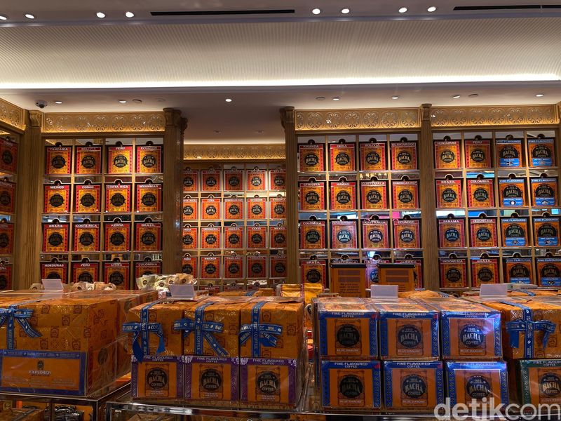 Bacha Coffee, coffee shop asal Maroko yang punya sajian kopi enak dan 'coffee room' baru di Plaza Indonesia.