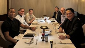 Erick Thohir Makan Bareng Timnas dan Ngopi Bareng Komite Olimpiade