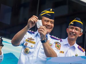 Ahmad Luthfi Luncurkan Digitalisasi Pembayaran Trans Jateng, Kini Bisa QRIS Ahmad Luthfi Luncurkan Digitalisasi Pembayaran Trans Jateng, Kini Bisa QRIS