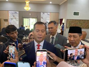 Iqbal Ungkap Alasan Tak Lantik Kakak Jadi Inspektur NTB meski Nilai Tertinggi Iqbal Ungkap Alasan Tak Lantik Kakak Jadi Inspektur NTB meski Nilai Tertinggi