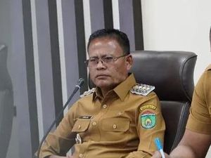 Walkot Klaim Hoaks Usai Heboh Kepsek Dicopot gegara Tegur Anaknya Walkot Klaim Hoaks Usai Heboh Kepsek Dicopot gegara Tegur Anaknya