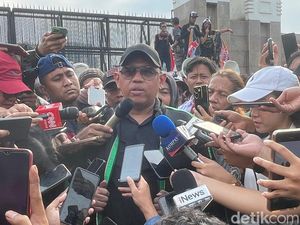 Massa Ojol Usai Temui DPR: Katanya Presiden Mau Buat Perpres soal Ojol Massa Ojol Usai Temui DPR: Katanya Presiden Mau Buat Perpres soal Ojol