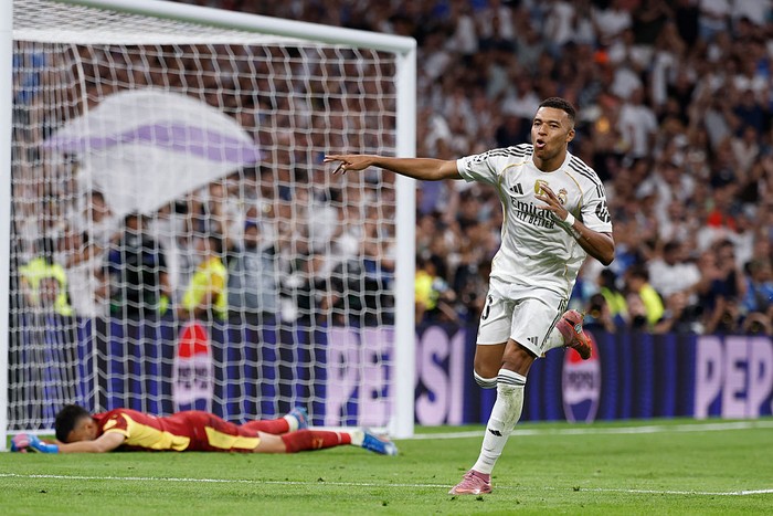 MADRID, SPAIN - SEPTEMBER 16: Kylian Mbappe player of Real Madrid celebrates after scoring a goal during the UEFA Champions League 2025/26 League Phase MD1 match between Real Madrid C.F. and Olympique de Marseille at Estadio Santiago Bernabeu on September 16, 2025 in Madrid, Spain. (Photo by Antonio Villalba/Real Madrid via Getty Images)