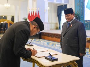 Video: Dilantik Jadi KSP, Qodari Ungkap Tugas Pertama dari Prabowo Video: Dilantik Jadi KSP, Qodari Ungkap Tugas Pertama dari Prabowo