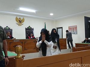 2 Terdakwa Pembeli-Pengedar Uang Palsu Divonis 2 dan 1,5 Tahun Penjara 2 Terdakwa Pembeli-Pengedar Uang Palsu Divonis 2 dan 1,5 Tahun Penjara