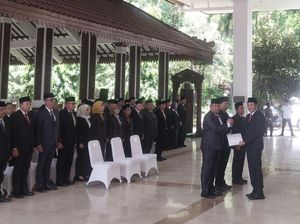 Mutasi Pejabat Sidoarjo Pemicu Konflik Subandi-Mimik Sudah Sesuai Aturan Mutasi Pejabat Sidoarjo Pemicu Konflik Subandi-Mimik Sudah Sesuai Aturan