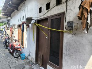 Alvi Sempat Tertidur di Tangga Kos Usai Mutilasi Pacar Jadi Ratusan Potong Alvi Sempat Tertidur di Tangga Kos Usai Mutilasi Pacar Jadi Ratusan Potong